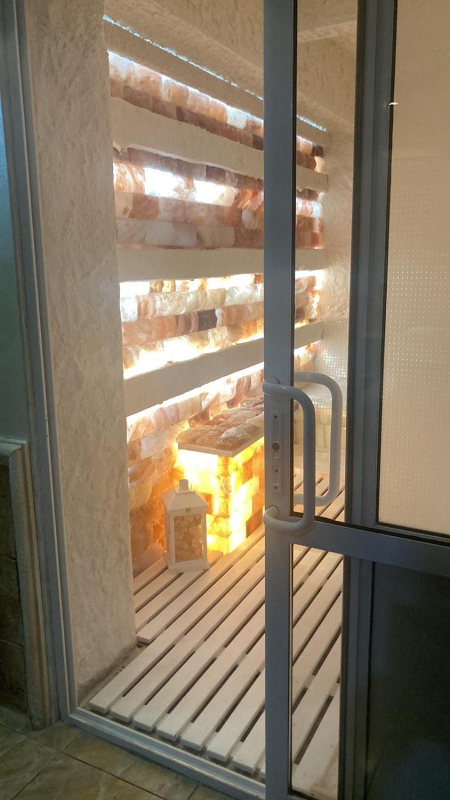 Balneo & Spa Hotel Aura 韦林格勒 外观 照片